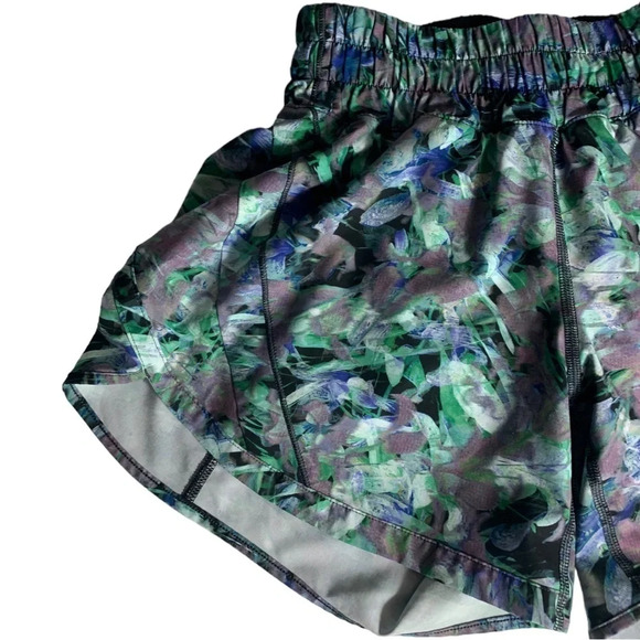 Lululemon Track That Mid-Rise  Short 5" Rapid Flourish Multi Side 2 Athletic - Picture 12 of 15